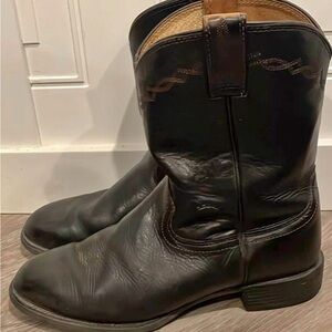 Ariat Black Leather Western Pull-On Cowboy Boots with Black Trim